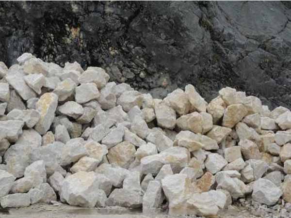 石灰石是用途極廣的寶貴資源